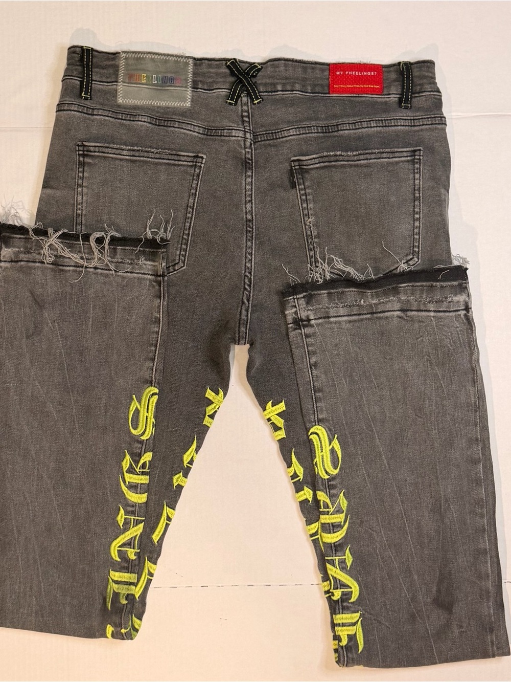 PHEELINGS “AGAINST ALL ODDS” GRAY FLARE STACKED JEANS Size 36